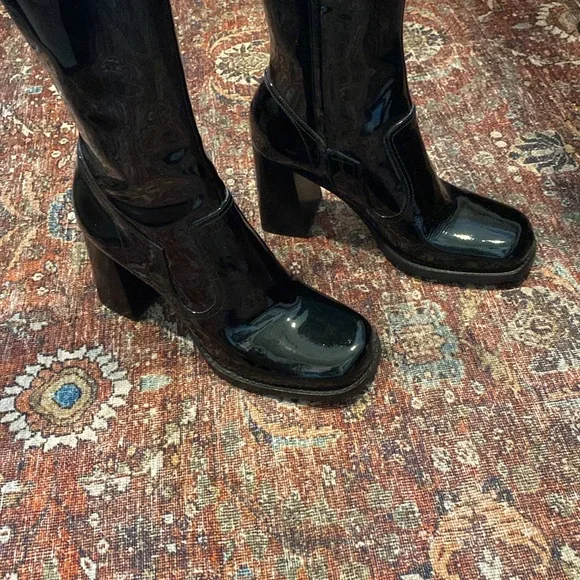 NWT Marc Jacobs Maryna Tall Black Heeled Boots with Glossy Patent Leathe… - Picture 8 of 17
